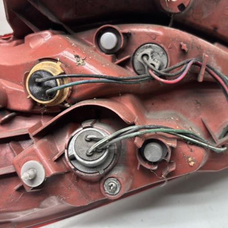 Feu arriere principal droit (feux) MAZDA 2 2 Photo n°3