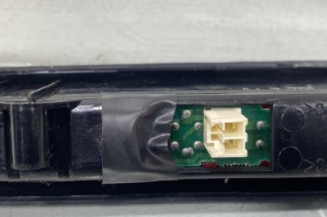 Feu arriere stop central HYUNDAI TUCSON 1