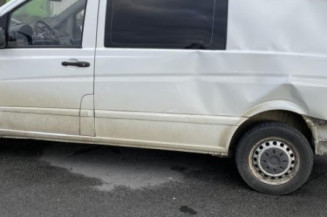 Feu arriere stop central MERCEDES VITO 639