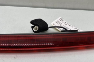 Feu arriere stop central TOYOTA AVENSIS 2 Photo n°1