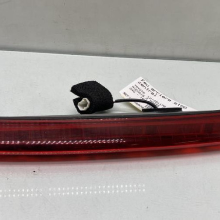 Feu arriere stop central TOYOTA AVENSIS 2 Photo n°1