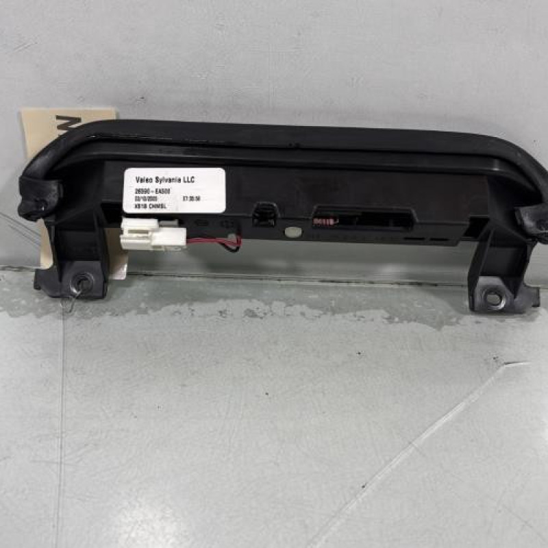 Feu arriere stop central NISSAN PATHFINDER 2 Photo n°3