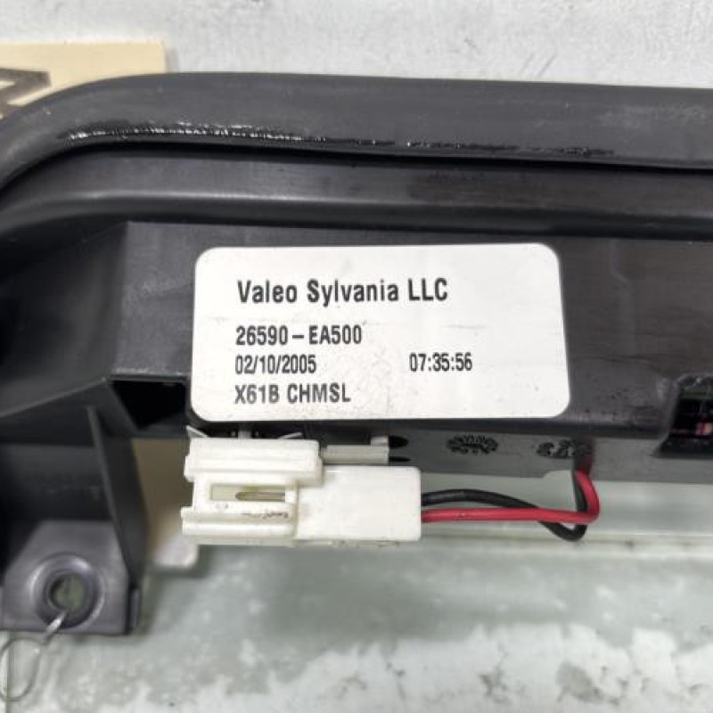 Feu arriere stop central NISSAN PATHFINDER 2 Photo n°4