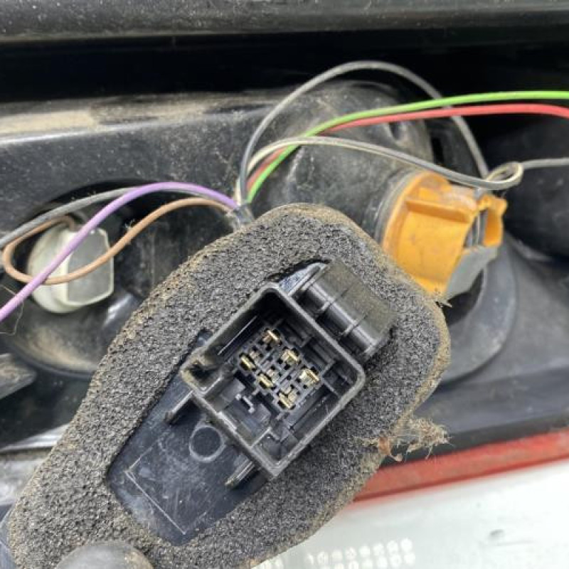 Feu arriere principal gauche (feux) FORD FIESTA 5 Photo n°3