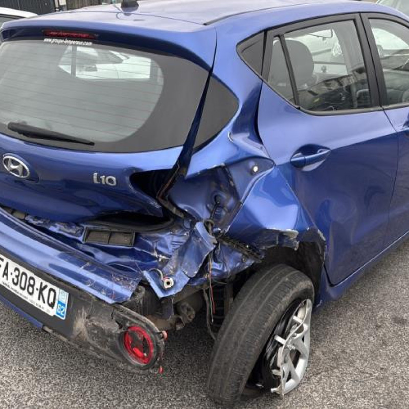 Feu arriere stop central HYUNDAI I 10 2 Photo n°6