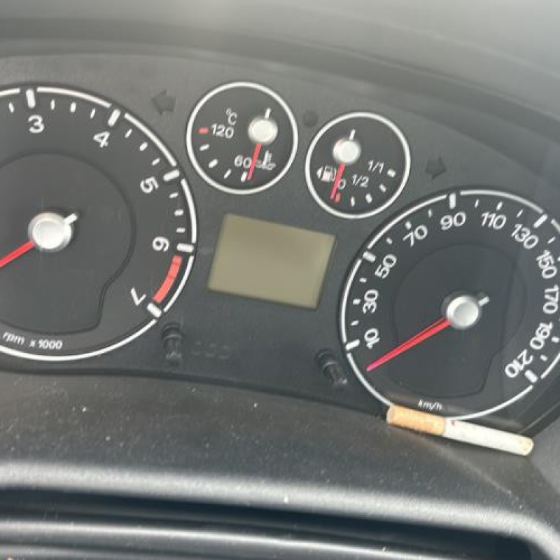 Feu arriere stop central FORD FUSION Photo n°17