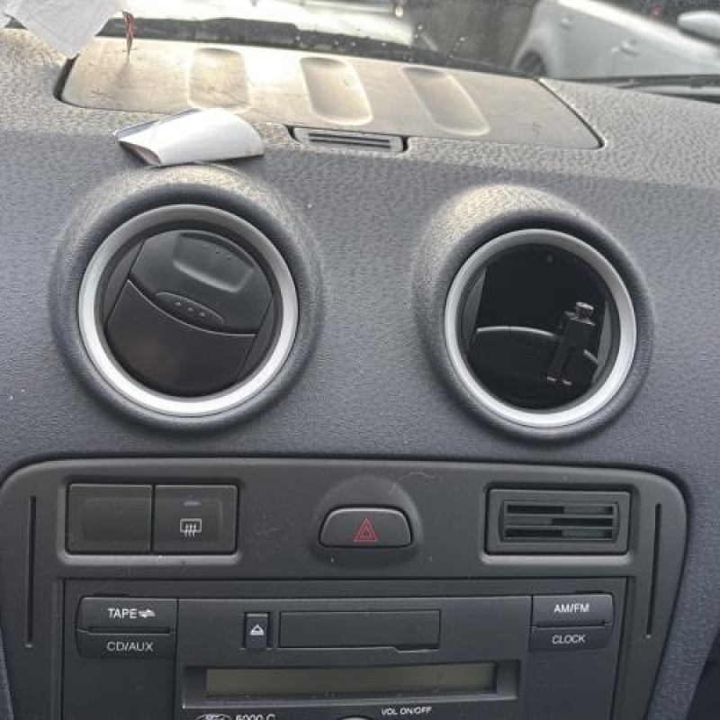 Feu arriere stop central FORD FUSION Photo n°19