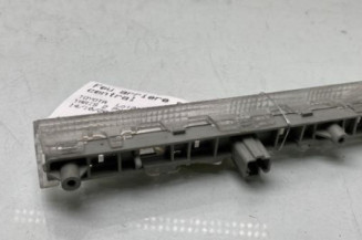 Feu arriere stop central TOYOTA YARIS 2