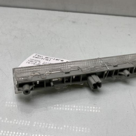 Feu arriere stop central TOYOTA YARIS 2