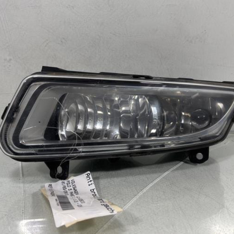 Anti brouillard gauche (feux) VOLKSWAGEN POLO 5 Photo n°1