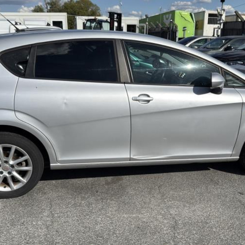 Feu arriere secondaire droit (feux) SEAT LEON 2 Photo n°11