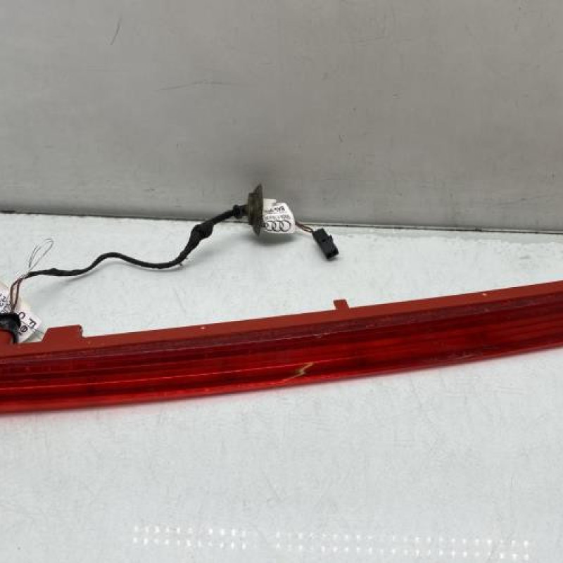 Feu arriere stop central AUDI A3 4 Photo n°2