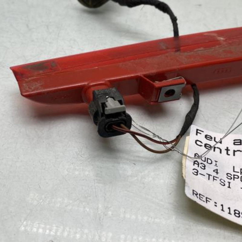 Feu arriere stop central AUDI A3 4 Photo n°4