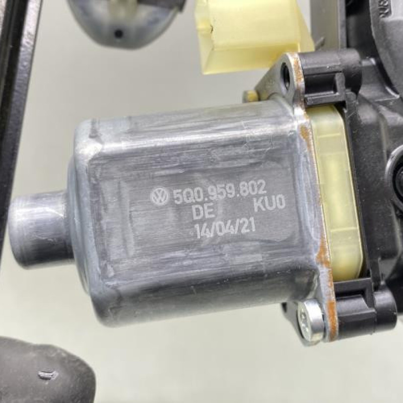 Leve vitre electrique arriere droit AUDI A3 4 Photo n°4