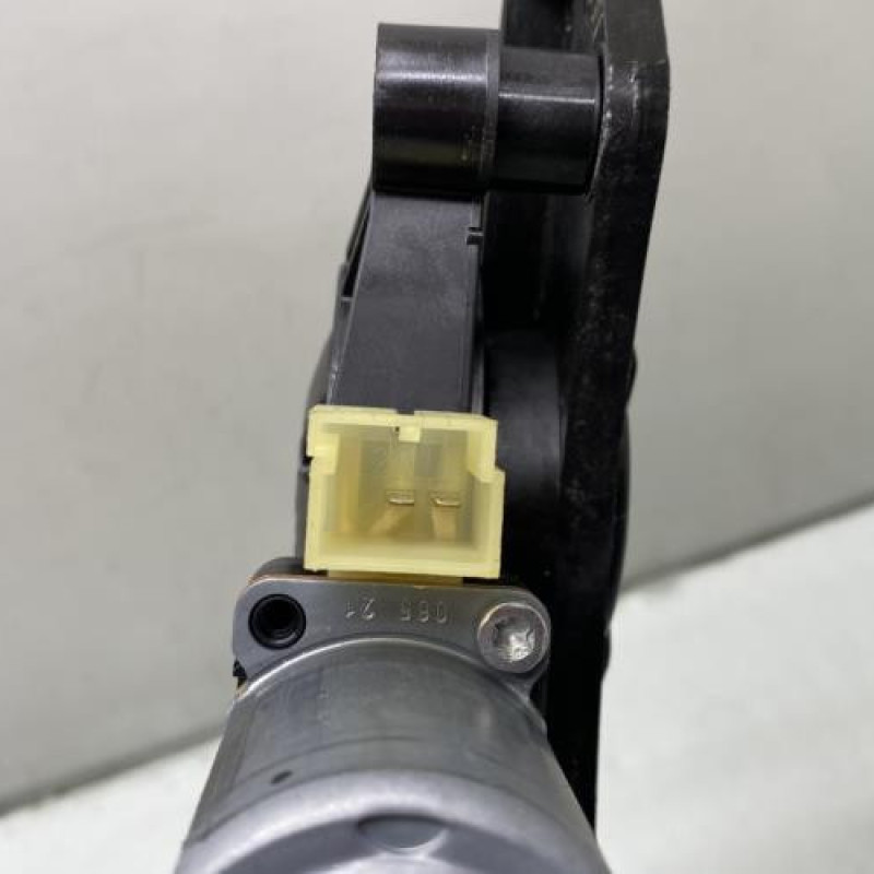 Leve vitre electrique arriere gauche AUDI A3 4 Photo n°4