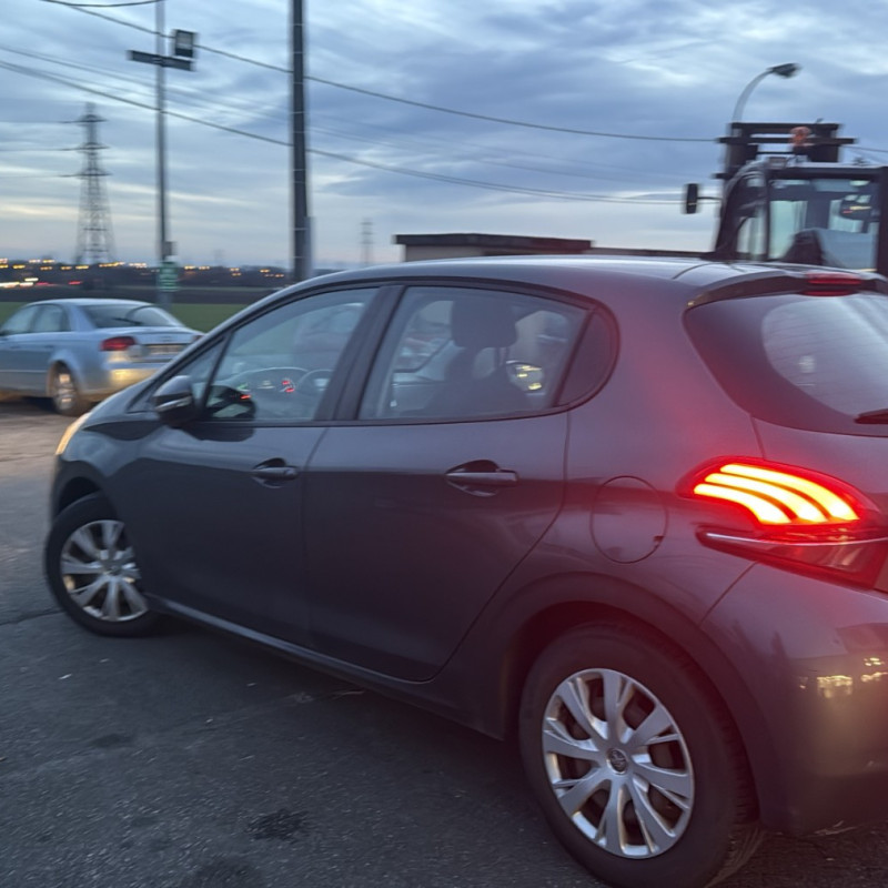 PEUGEOT 208 1 PHASE 2 1.6 BLUE HDI - 8V TURBO Photo n°4