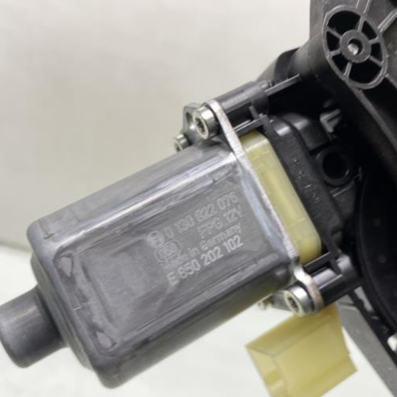 Leve vitre electrique avant gauche AUDI A3 4 Photo n°6