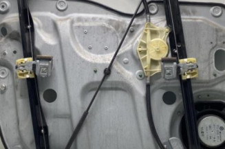 Leve vitre electrique avant droit VOLKSWAGEN CADDY 3