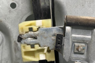 Leve vitre electrique avant droit VOLKSWAGEN CADDY 3