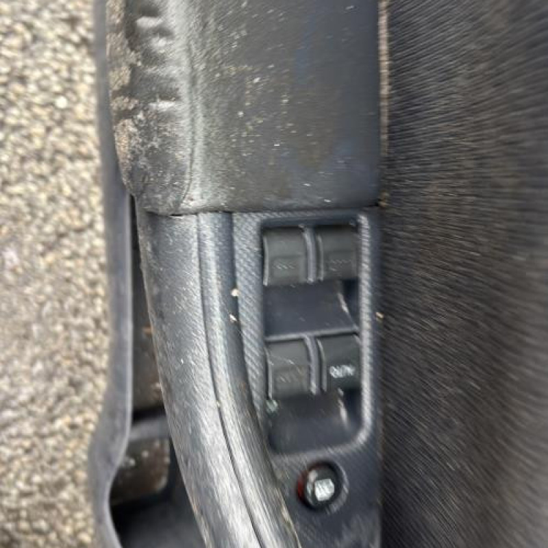 Leve vitre electrique avant gauche HONDA CIVIC 7 Photo n°17