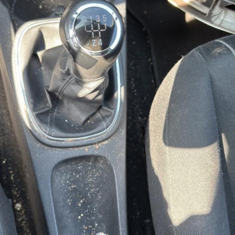 Plage arriere OPEL CORSA D Photo n°18