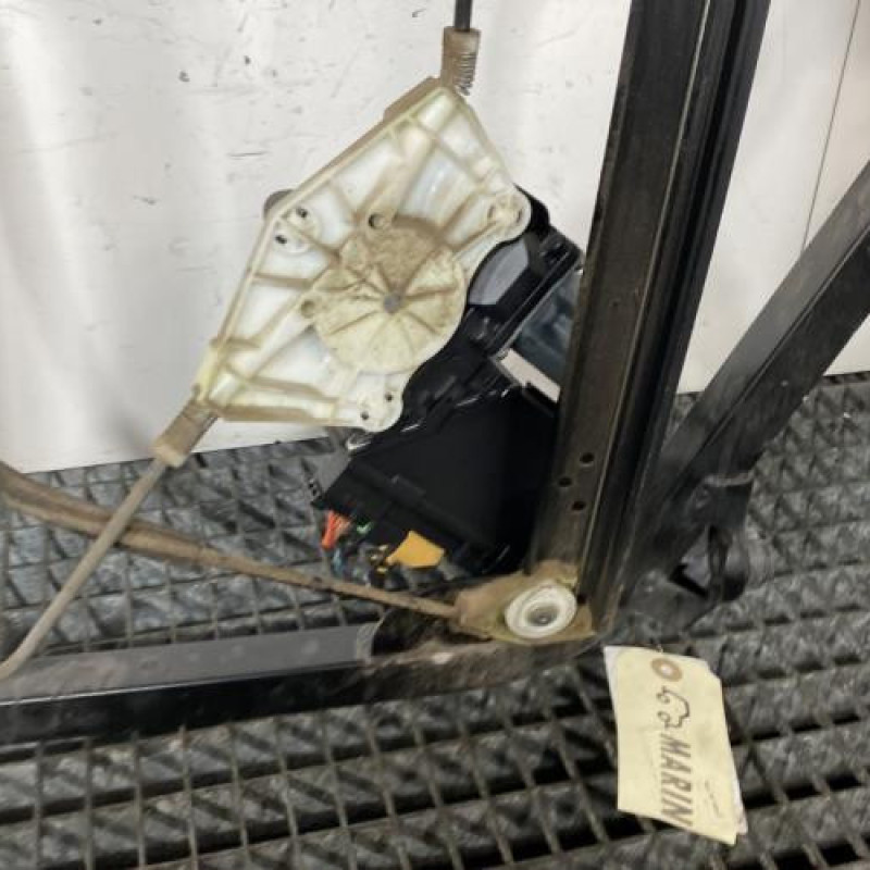 Leve vitre electrique arriere gauche VOLKSWAGEN TOUAREG 1 Photo n°2