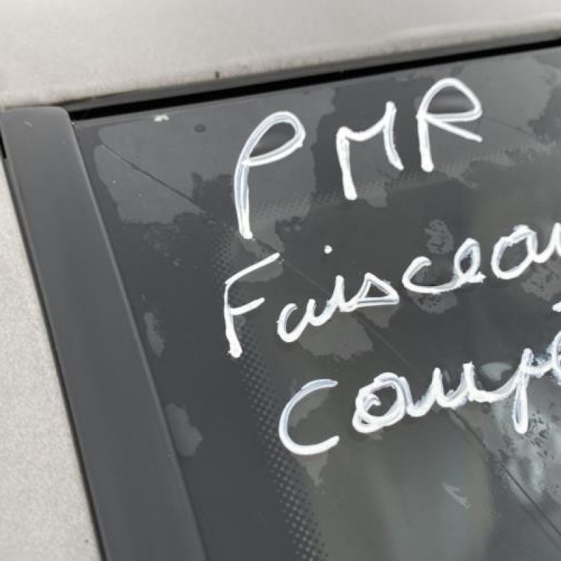 Leve vitre electrique arriere gauche VOLKSWAGEN TOUAREG 1 Photo n°15