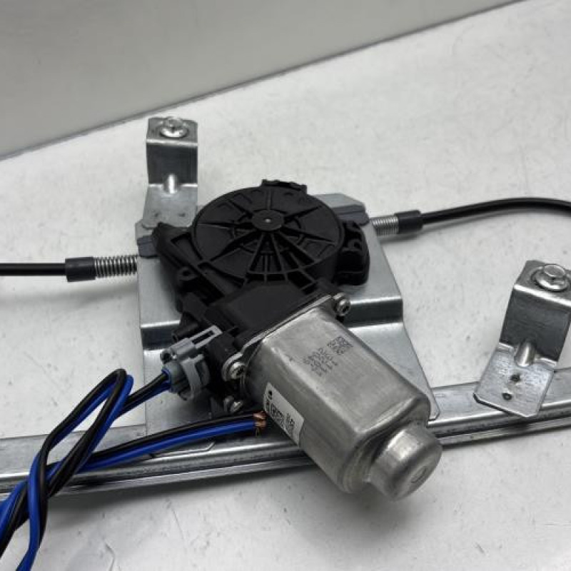 Leve vitre electrique avant droit RENAULT MODUS Photo n°4