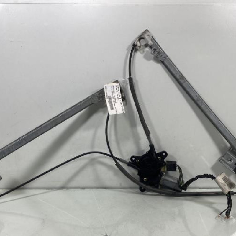 Leve vitre electrique avant droit MERCEDES VITO 639 Photo n°1