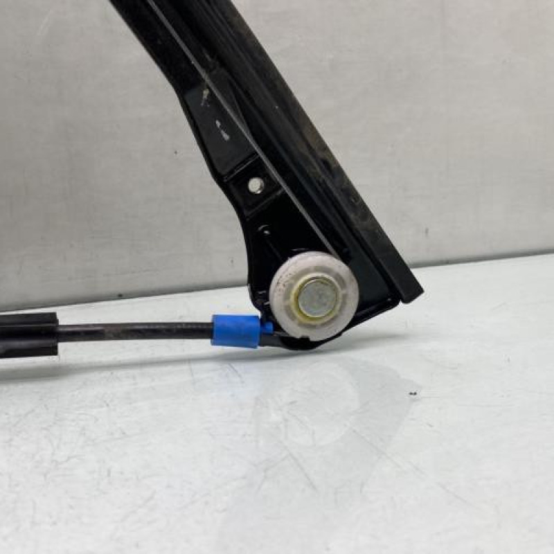 Leve vitre electrique avant droit VOLKSWAGEN POLO 3 Photo n°6
