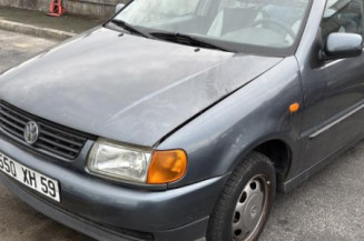 Leve vitre electrique avant droit VOLKSWAGEN POLO 3