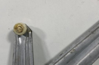 Leve vitre electrique avant droit PEUGEOT 205