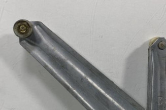 Leve vitre electrique avant droit PEUGEOT 205