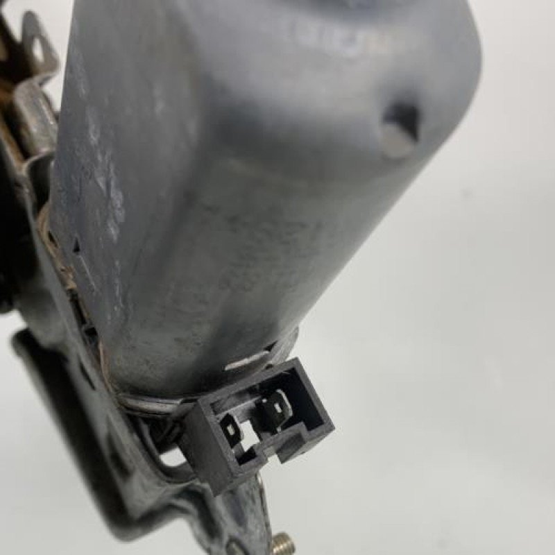 Leve vitre electrique avant droit PEUGEOT 205 Photo n°8