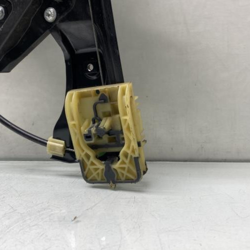 Leve vitre electrique avant gauche FORD FOCUS 3 Photo n°3