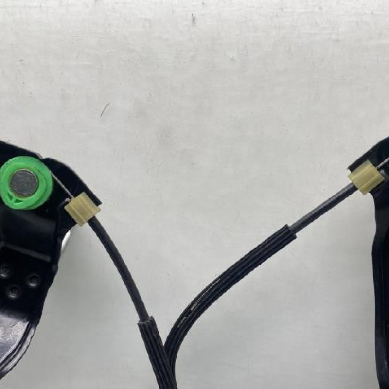 Leve vitre electrique avant gauche FORD FOCUS 3 Photo n°4