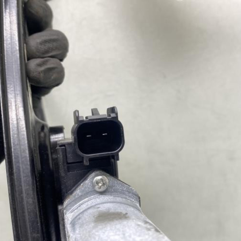 Leve vitre electrique avant gauche FORD FOCUS 3 Photo n°6