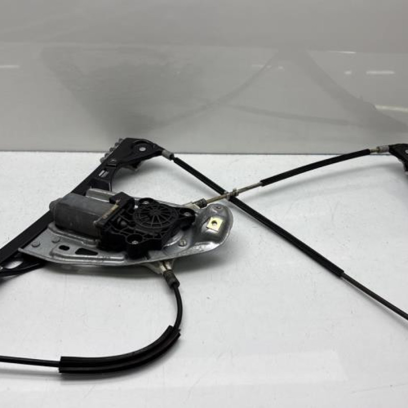 Leve vitre electrique avant droit MERCEDES CLASSE C 203 COUPE SPORT Photo n°1
