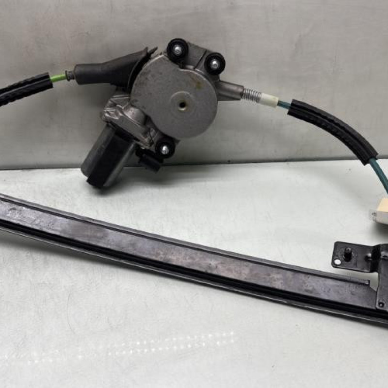 Leve vitre electrique avant droit ALFA ROMEO 147 Photo n°1