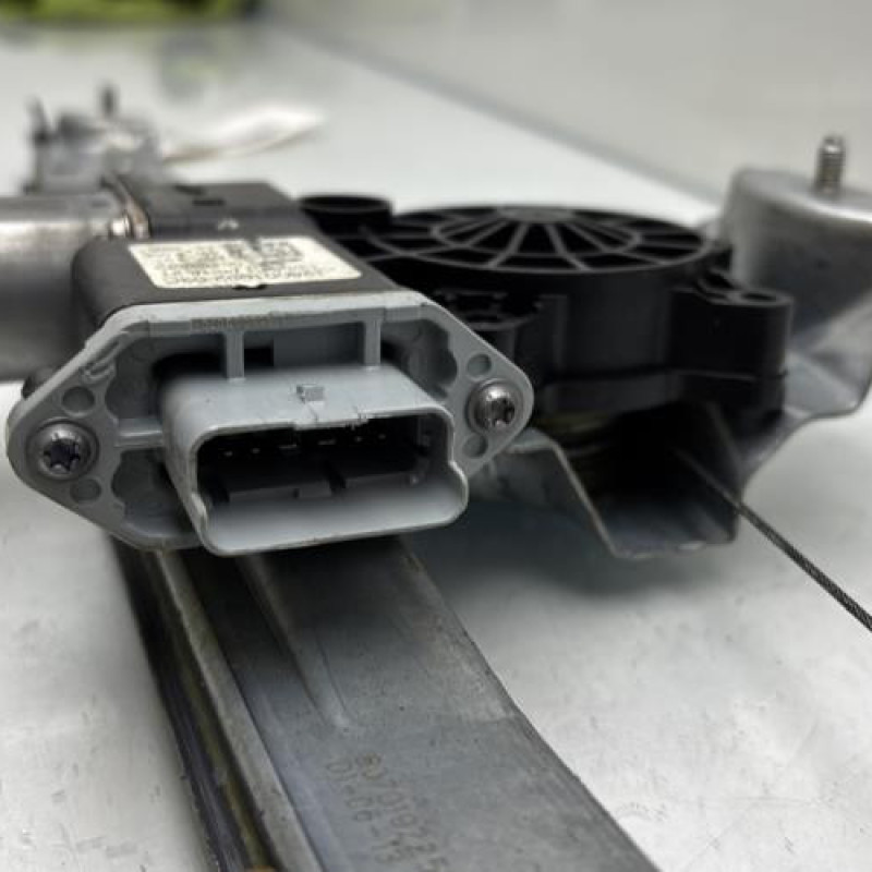 Leve vitre electrique avant gauche RENAULT CAPTUR 1 Photo n°5