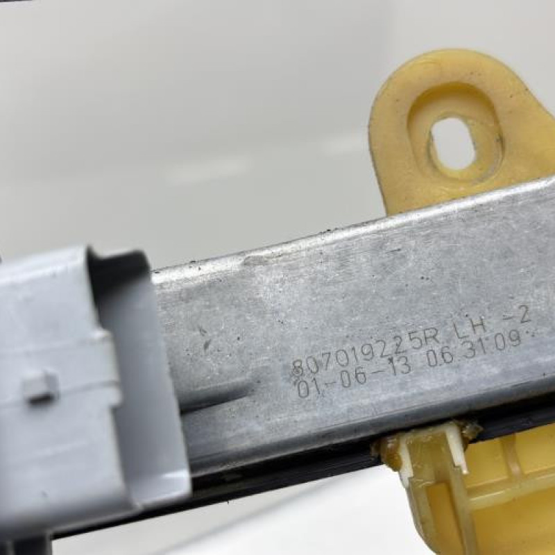 Leve vitre electrique avant gauche RENAULT CAPTUR 1 Photo n°6