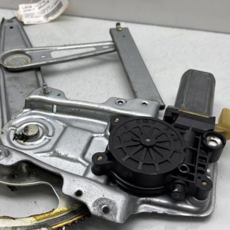 Leve vitre electrique avant gauche TOYOTA YARIS 1