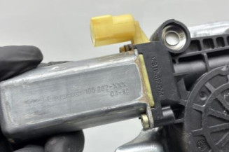 Leve vitre electrique avant gauche TOYOTA YARIS 1