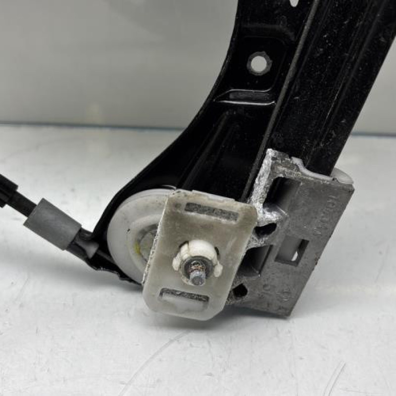 Leve vitre electrique avant gauche MERCEDES CLASSE C 203 COUPE SPORT Photo n°8