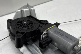 Leve vitre electrique avant droit DACIA SANDERO 2