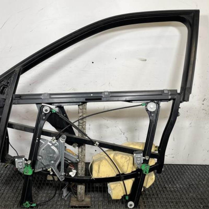 Leve vitre electrique avant gauche AUDI A4 1 Photo n°1