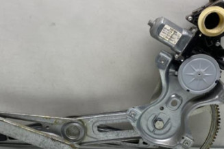 Leve vitre electrique avant gauche TOYOTA YARIS 2 Photo n°1