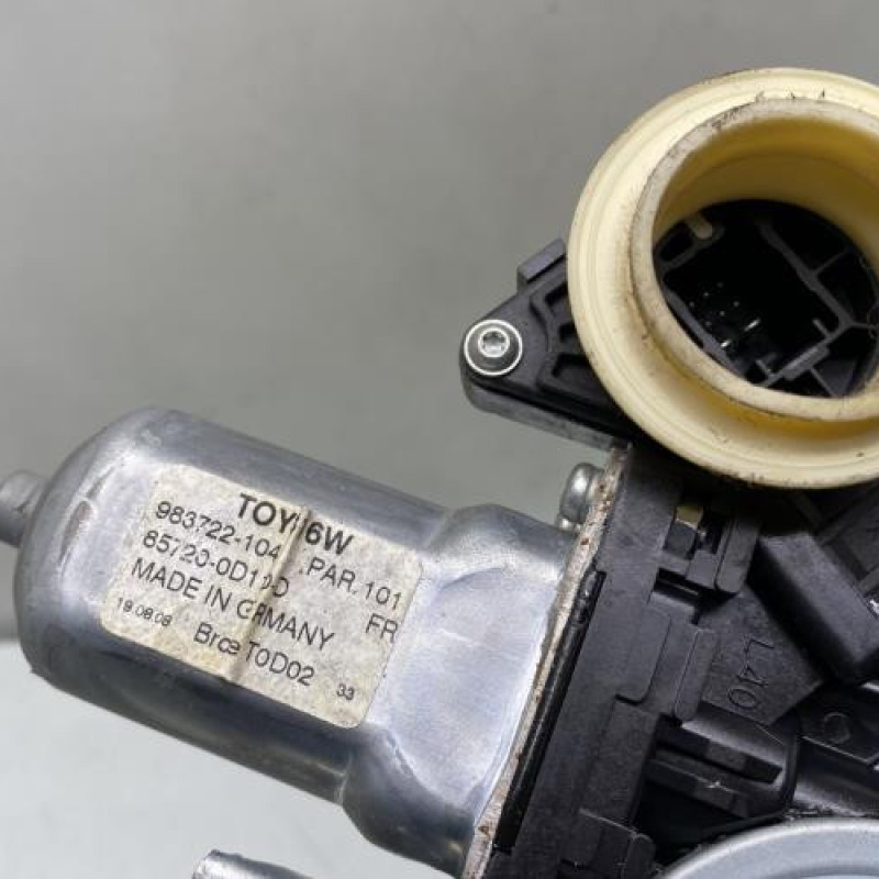 Leve vitre electrique avant gauche TOYOTA YARIS 2 Photo n°3