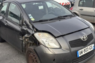 Leve vitre electrique avant gauche TOYOTA YARIS 2