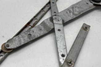 Leve vitre electrique avant droit NISSAN PATROL 1